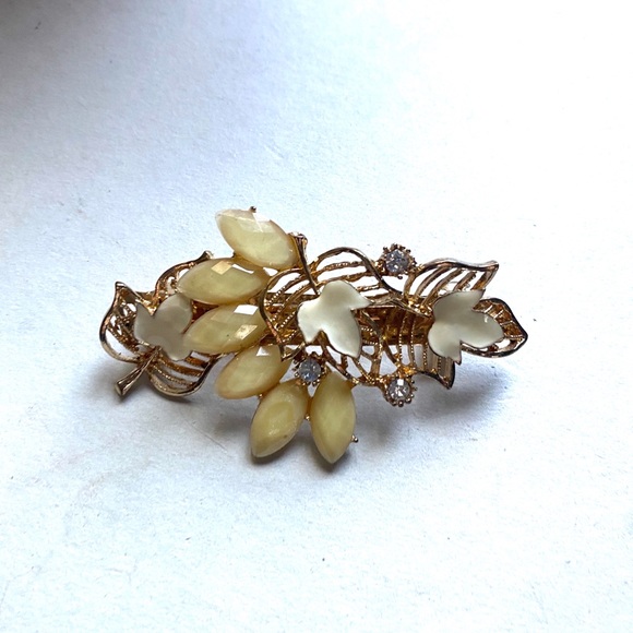 Gold leaf hair clip - Picture 2 of 4